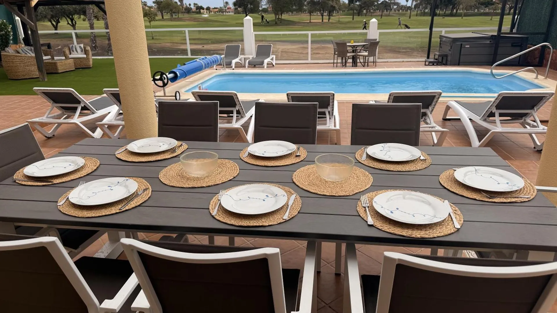 Villa Vista Verde, Luxury Family Front Line Golf, Hot Tub,Pool Table, 8 Pers, Caleta de Fuste Espagne